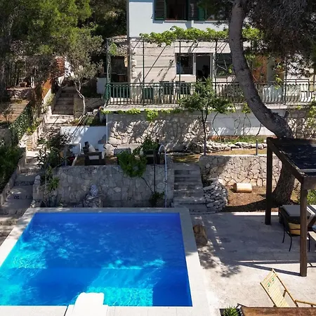 Sun Mistral Vikendica *